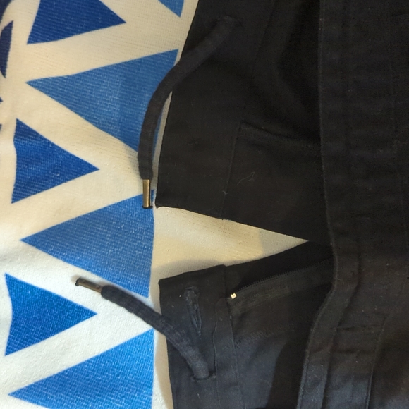 Black Tavik Shorts - Picture 5 of 5